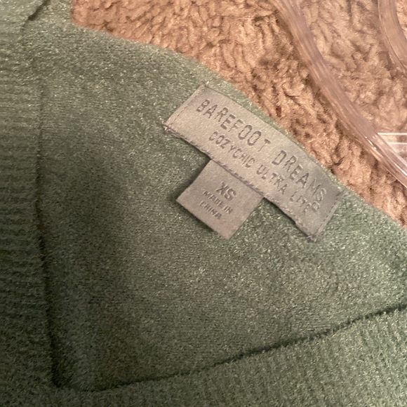 Barefoot Dreams CozyChic Ultra Lite V-Neck Tunic - Picture 6 of 6